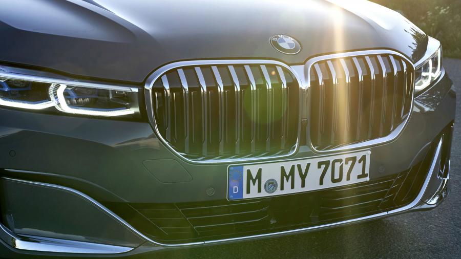 Детали экстерьера BMW 750Li xDrive (G12) 2019 года  (WW) (фото 163 из 164)